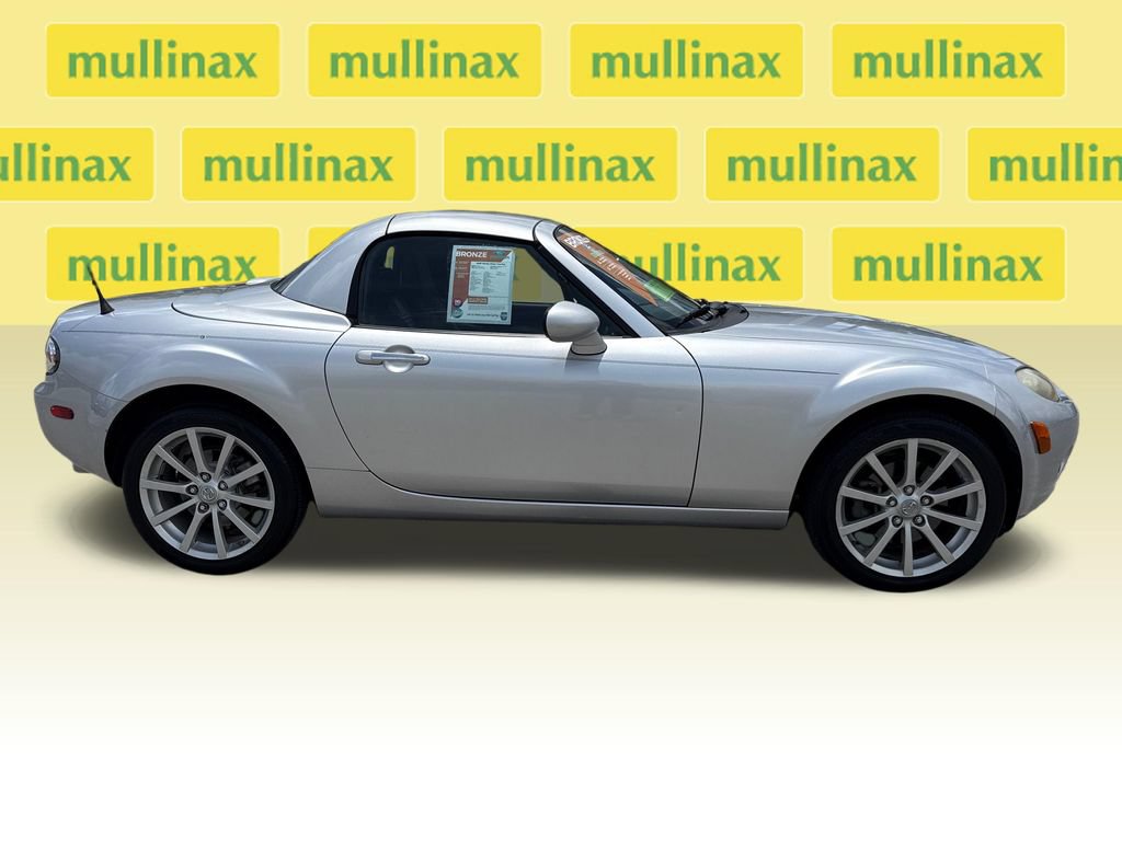 Used 2008 MAZDA MX-5 Miata Touring RWD image 2
