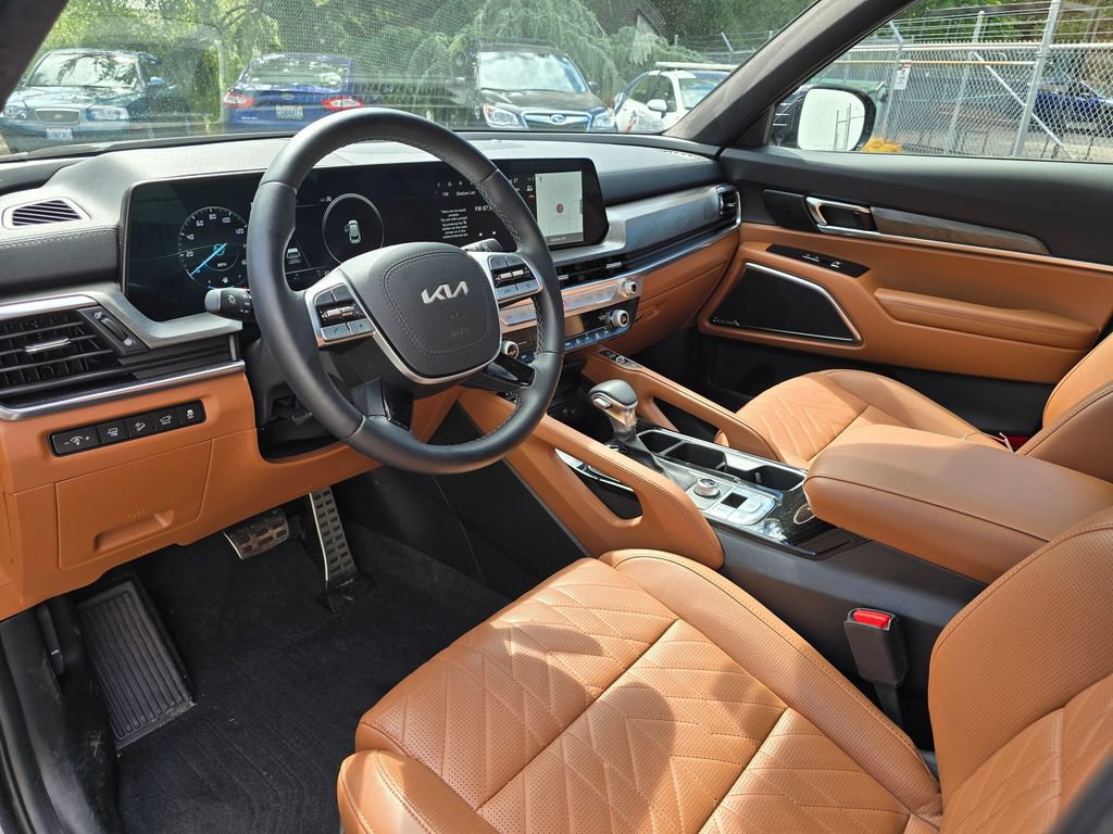 Certified 2025 Kia Telluride SX Prestige X-Line AWD/4WD image 11