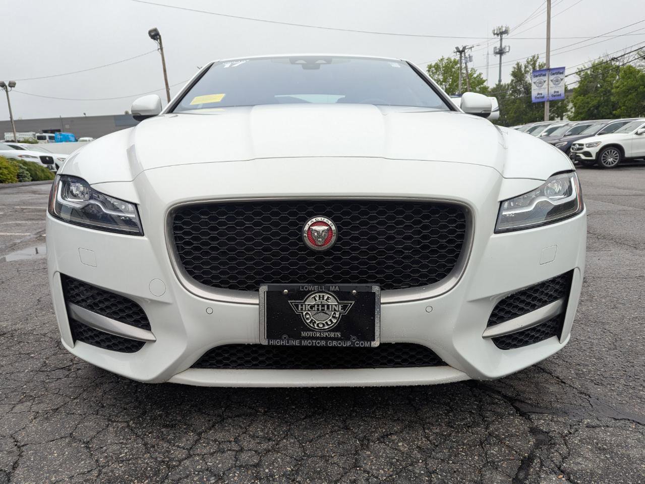 Used 2017 Jaguar XF R-Sport AWD/4WD image 4