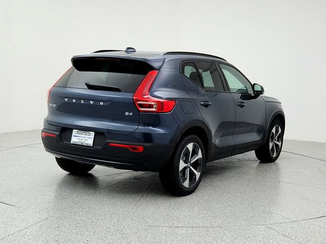 New 2026 Volvo XC40 B4 Plus w/ Climate Package FWD image 5