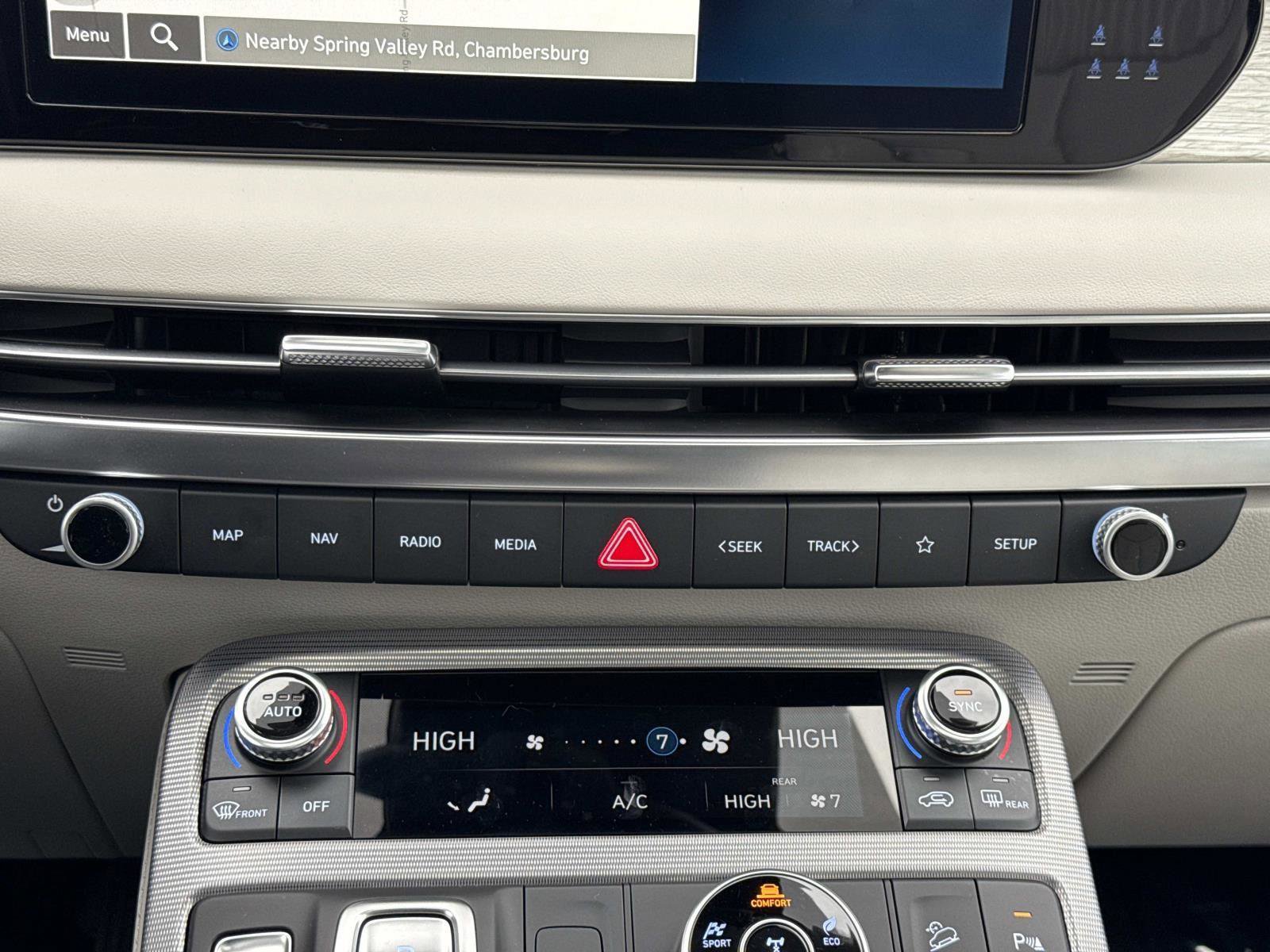Used 2025 Hyundai Palisade Calligraphy AWD/4WD image 7