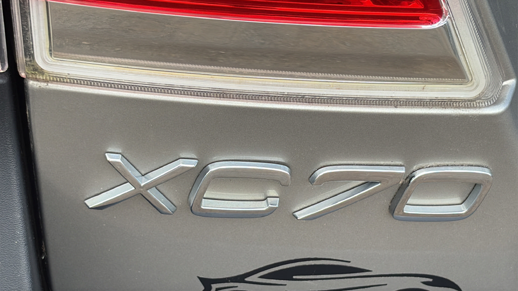 Used 2015 Volvo XC70 T6 w/ Proximity Package AWD/4WD image 27