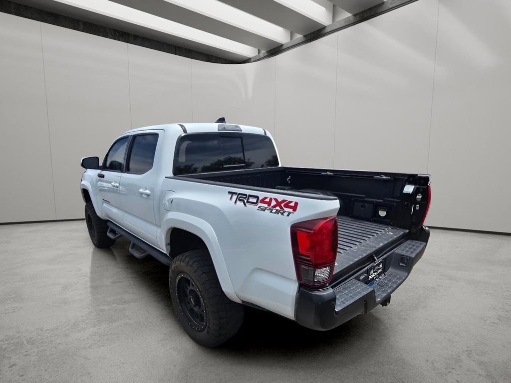 Used 2020 Toyota Tacoma TRD Sport w/ Technology Package AWD/4WD image 6