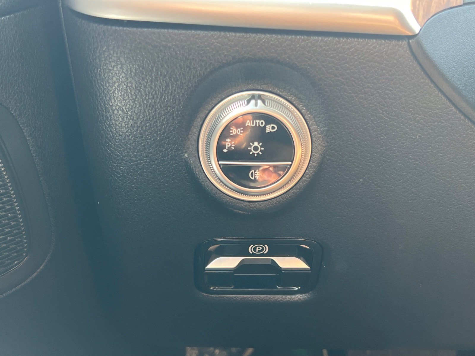 Certified 2024 Mercedes-Benz C 300 Sedan image 27