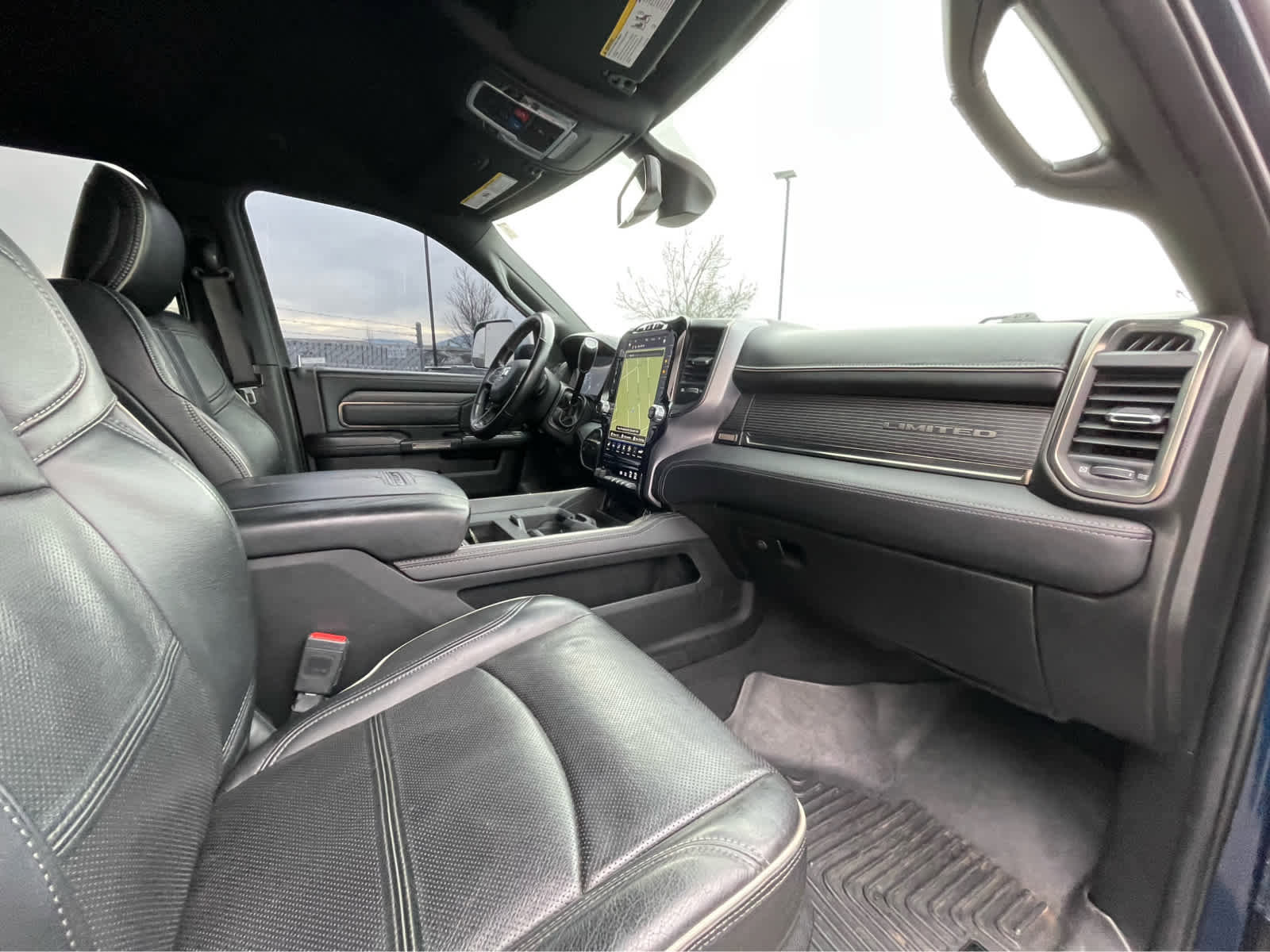 Used 2021 RAM 2500 Limited image 29