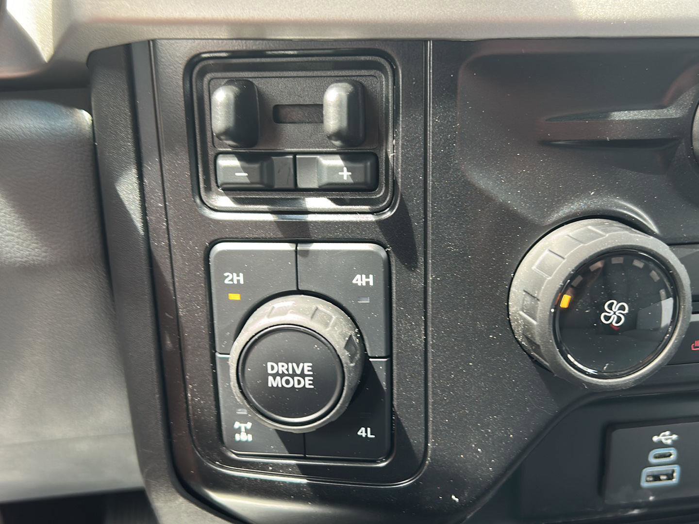 New 2026 Ford F350 XLT image 16