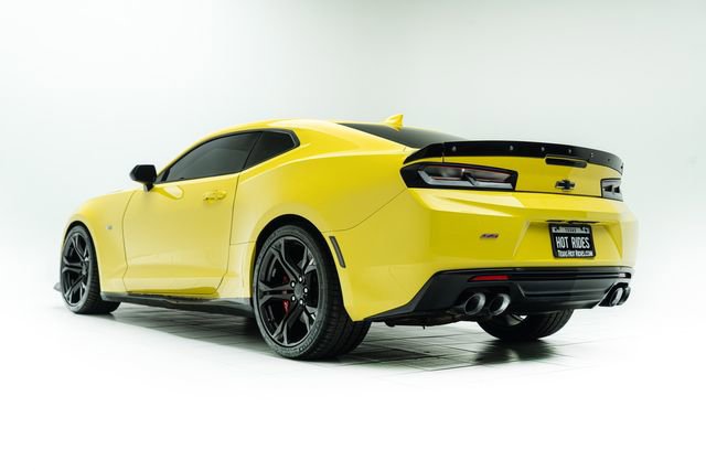 Used 2018 Chevrolet Camaro SS RWD image 18