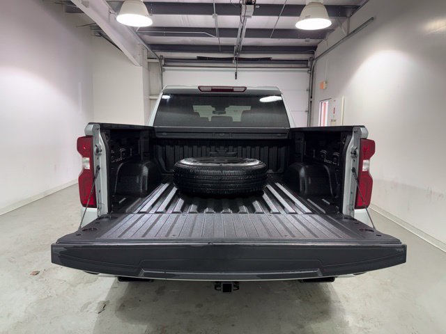 Certified 2022 Chevrolet Silverado 1500 RST w/ Redline Edition AWD/4WD image 7