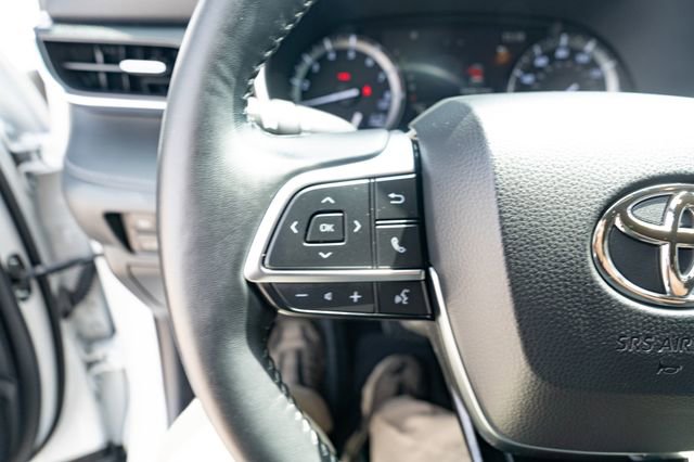 Used 2021 Toyota Highlander XSE FWD image 25