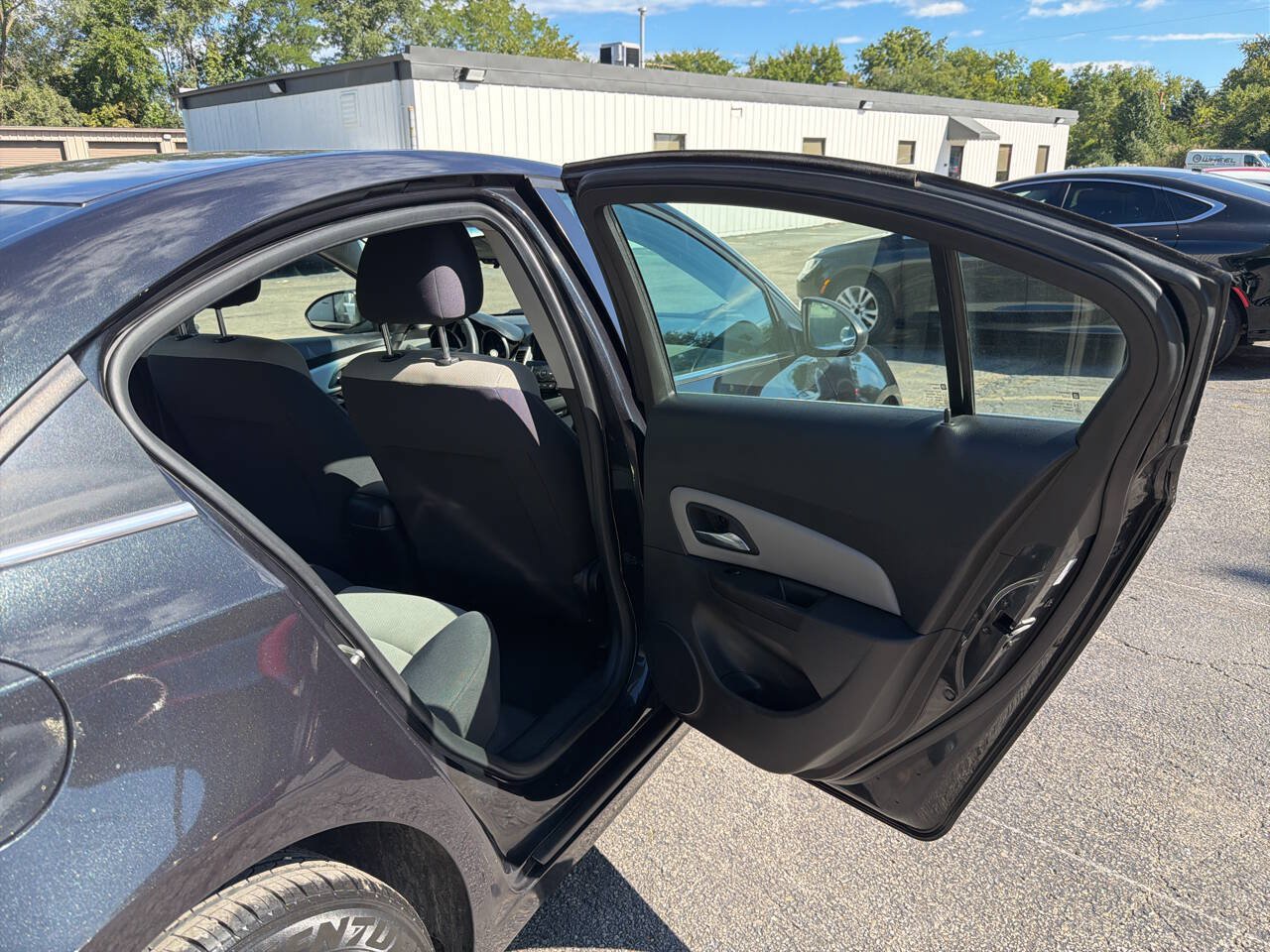 Used 2012 Chevrolet Cruze LS w/ Connectivity Package FWD image 26