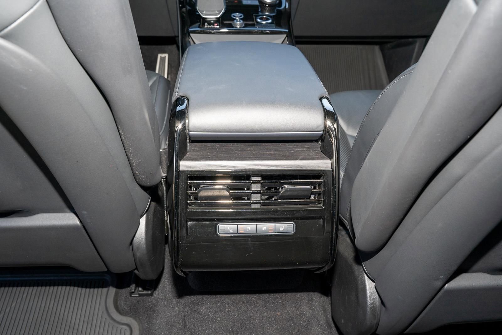 Used 2023 Land Rover Range Rover Sport SE Dynamic AWD/4WD image 19