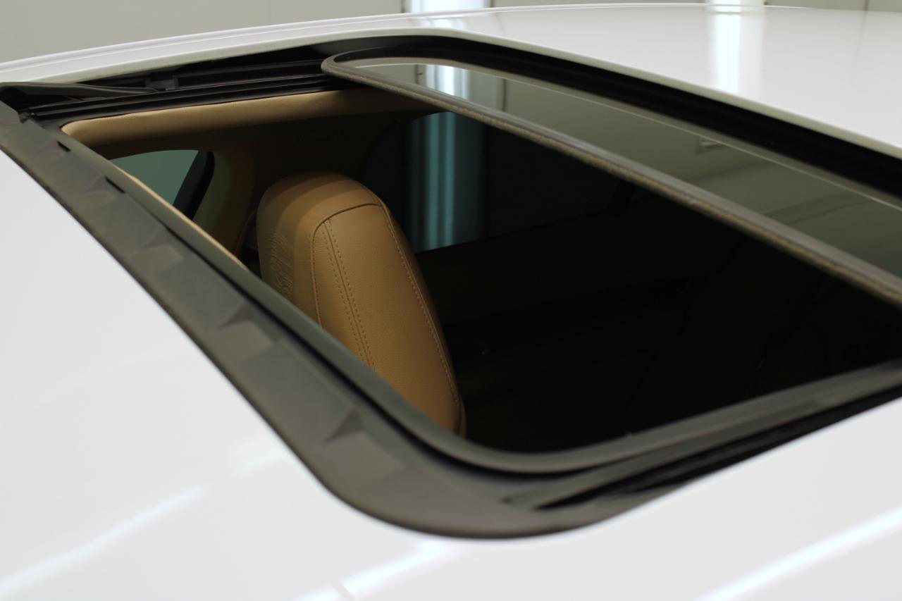 Used 2016 Porsche Panamera Edition image 26