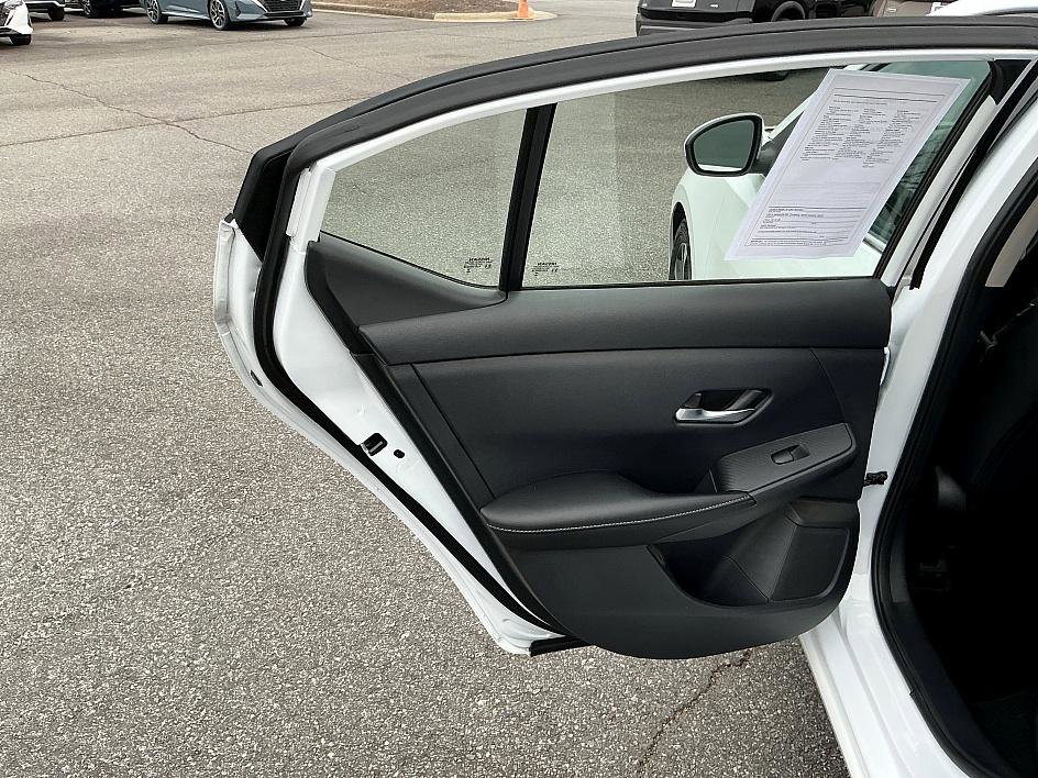 Certified 2022 Nissan Sentra SV w/ Trunk Package image 23