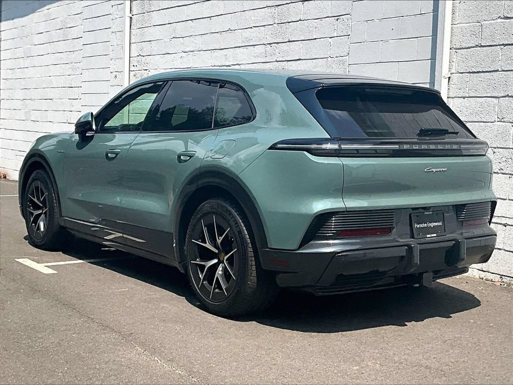 Used 2026 Porsche Cayenne Electric AWD/4WD image 3
