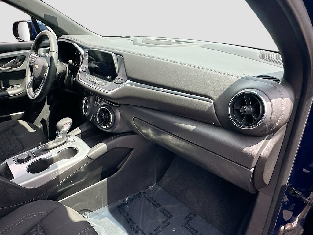 Used 2022 Chevrolet Blazer LT FWD image 26