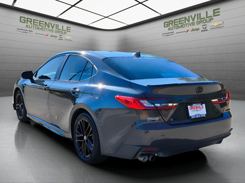 Used 2025 Toyota Camry SE image 6