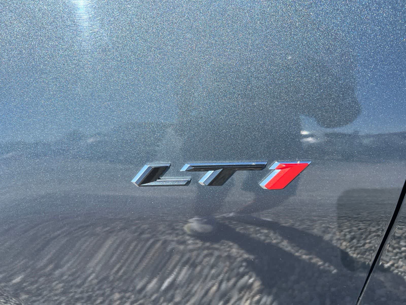 Used 2021 Chevrolet Camaro LT RWD image 9