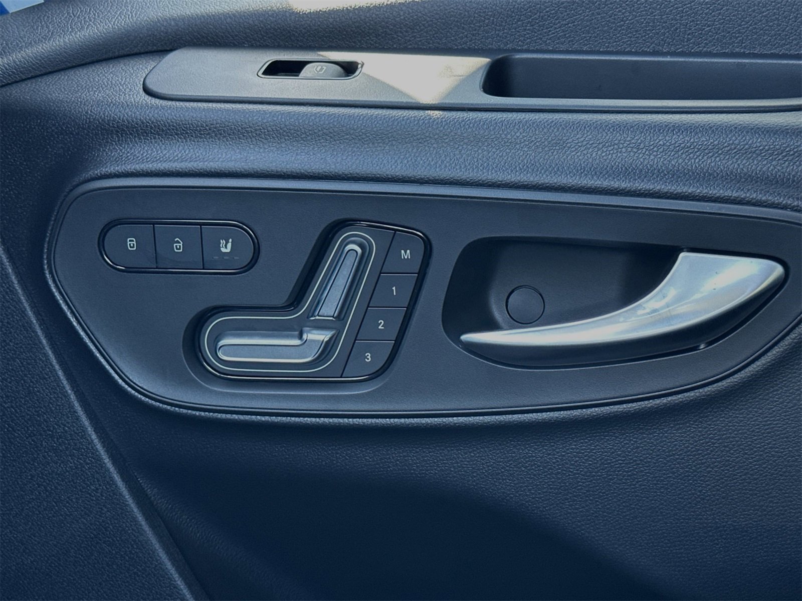 Used 2024 Mercedes-Benz Sprinter 2500 image 19