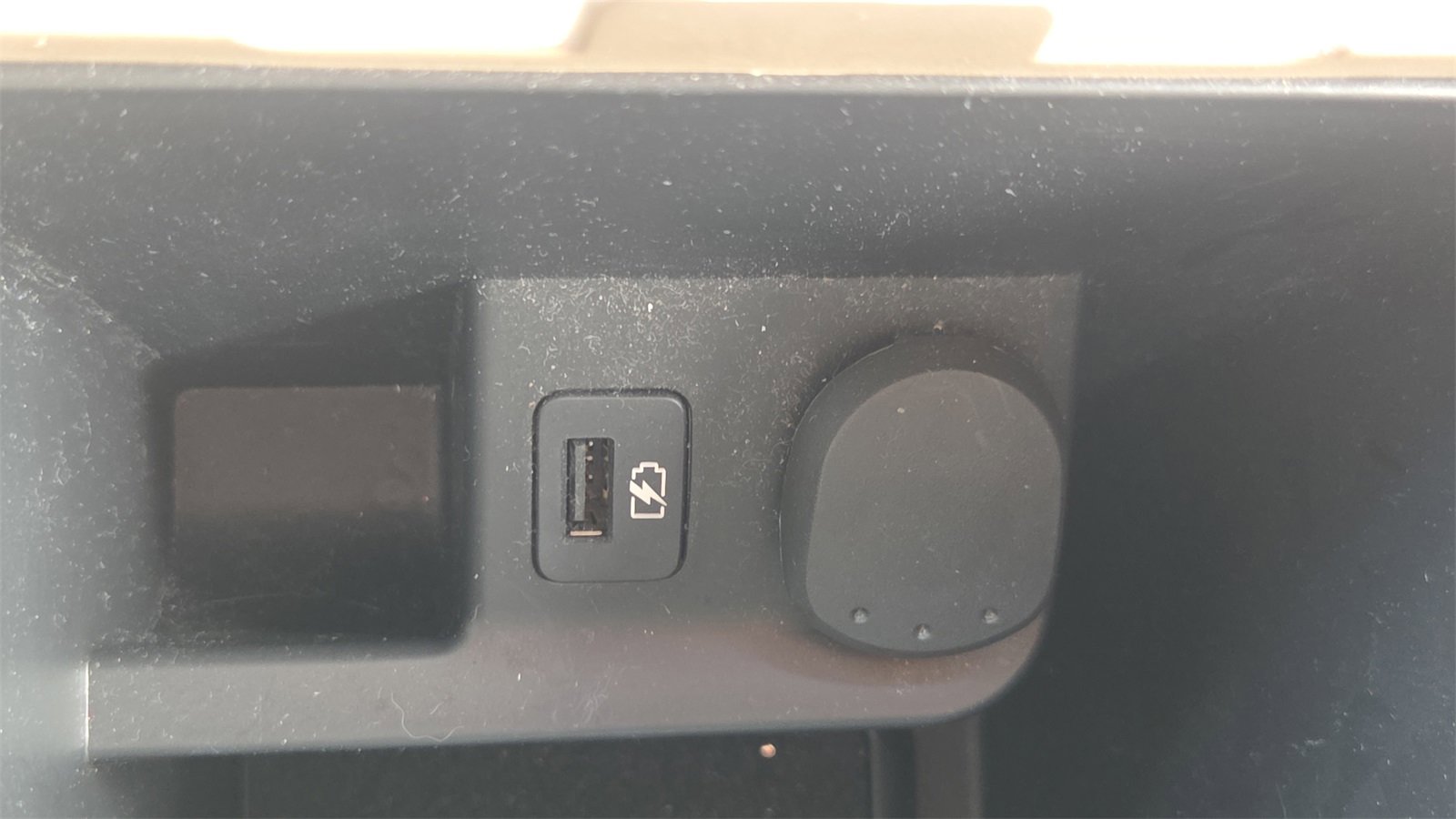 Used 2018 Nissan Rogue SV image 34