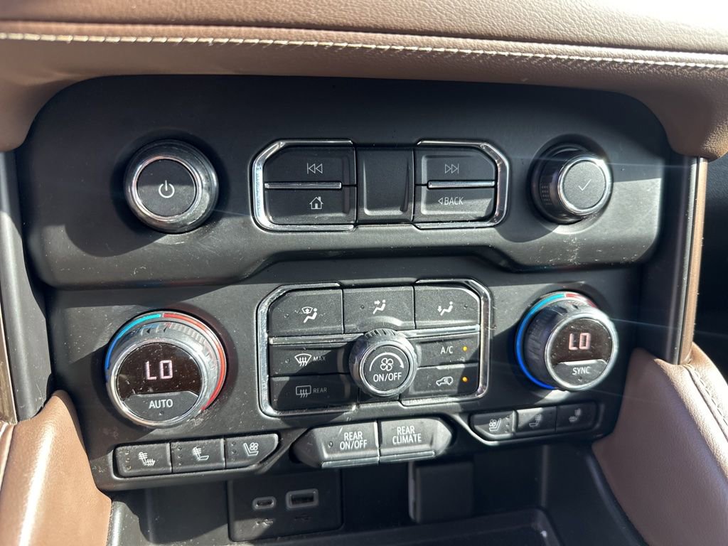 Used 2021 Chevrolet Tahoe High Country RWD image 18