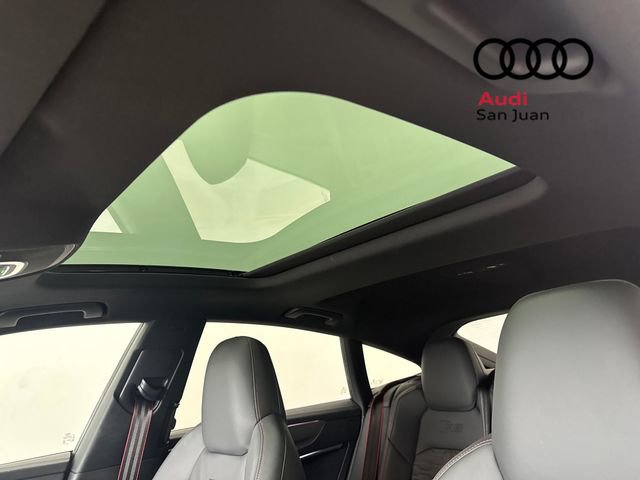 Used 2023 Audi RS 7 Sportback w/ Black Optic Package image 24