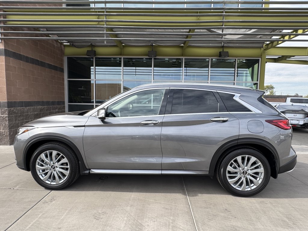 Used 2024 INFINITI QX50 Luxe w/ Cargo Package FWD image 7