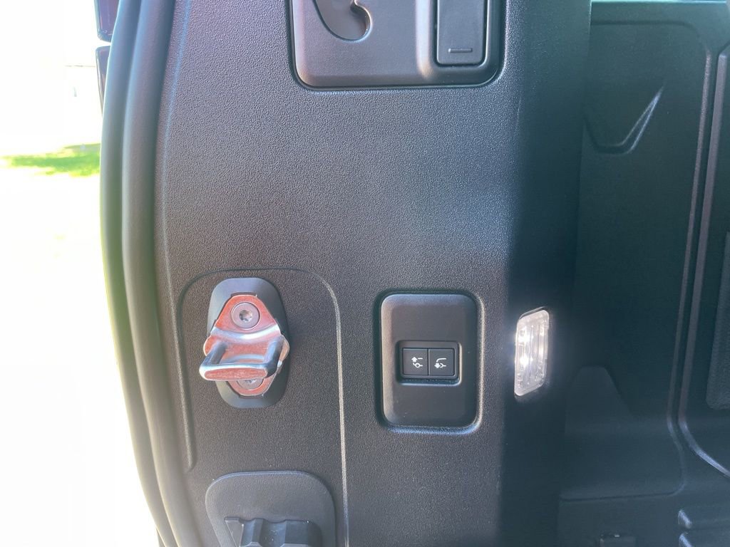 Used 2023 Land Rover Defender 110 S image 15