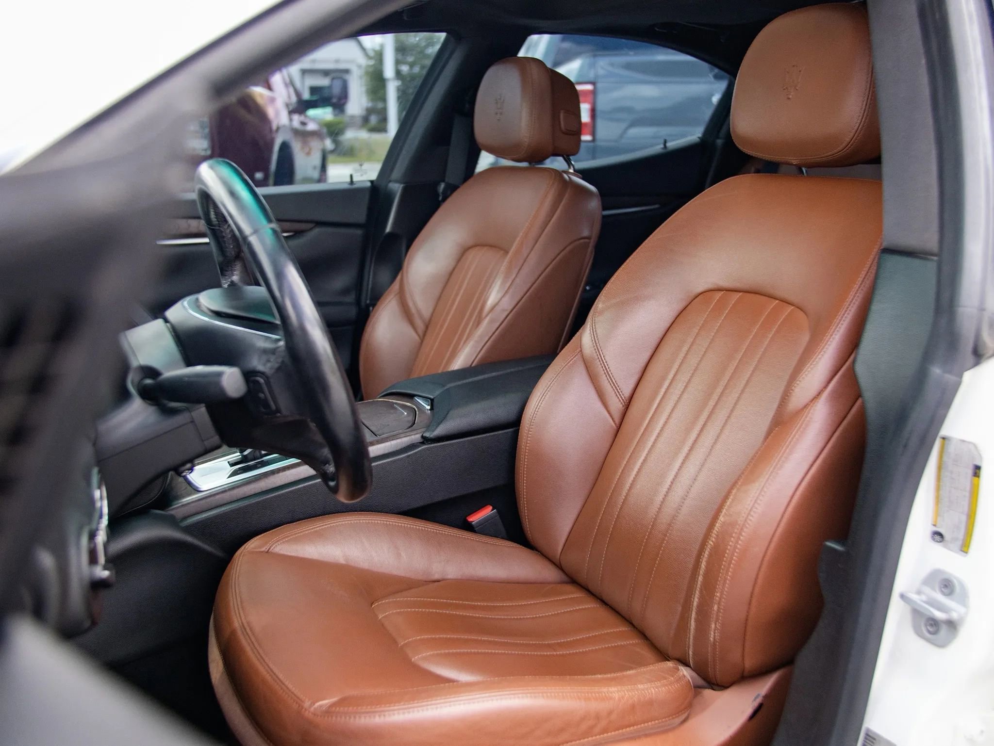 Used 2014 Maserati Ghibli S Q4 AWD/4WD image 22