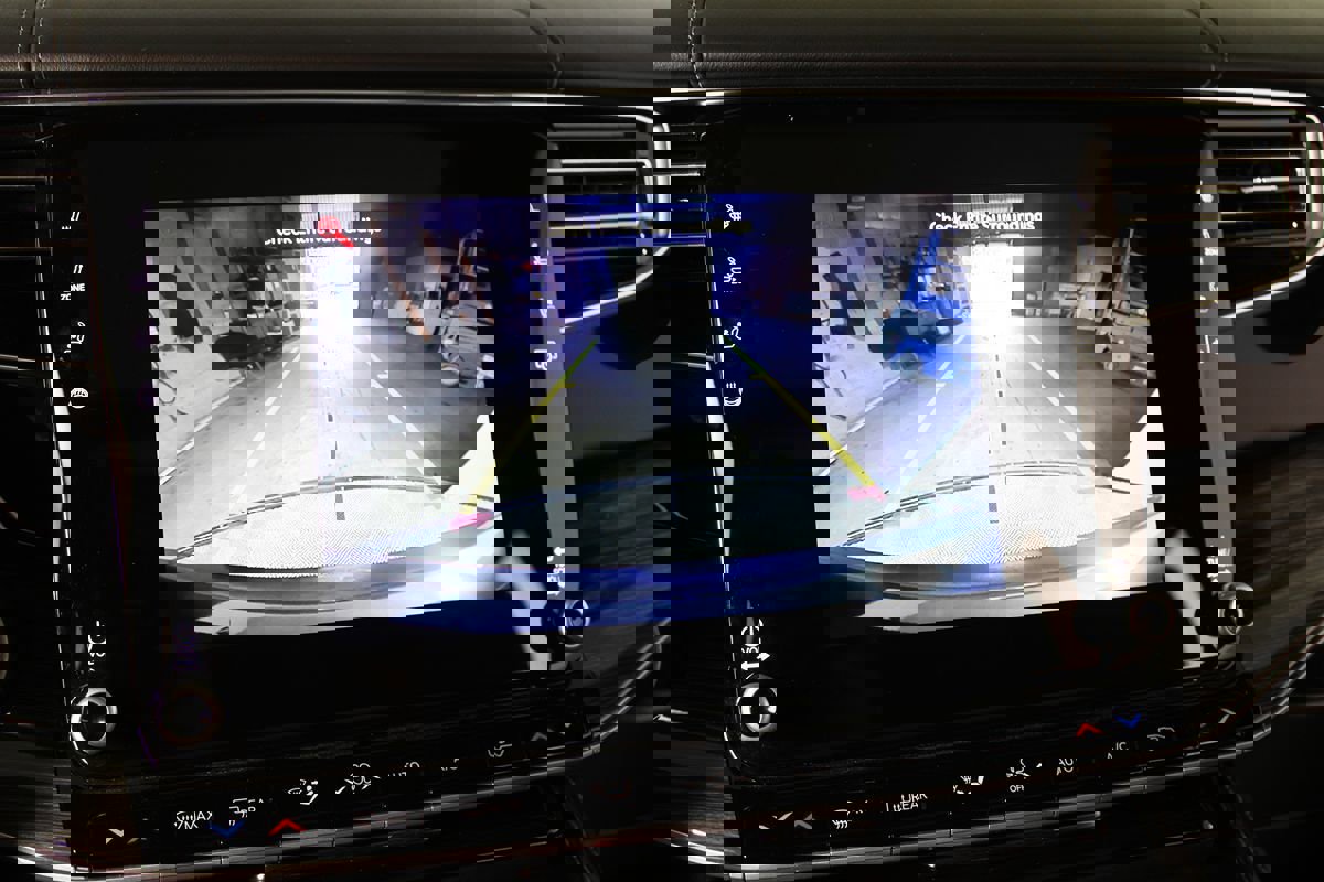 Used 2022 Jeep Wagoneer Series II w/ Premium Group I image 28