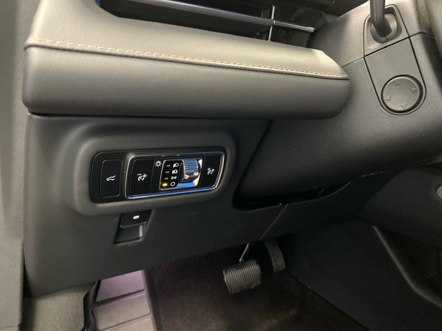 New 2026 Lincoln Nautilus Reserve w/ Jet Appearance Package image 23