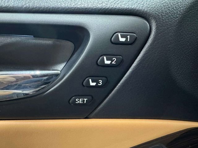 Used 2014 Lexus IS 350 AWD image 19