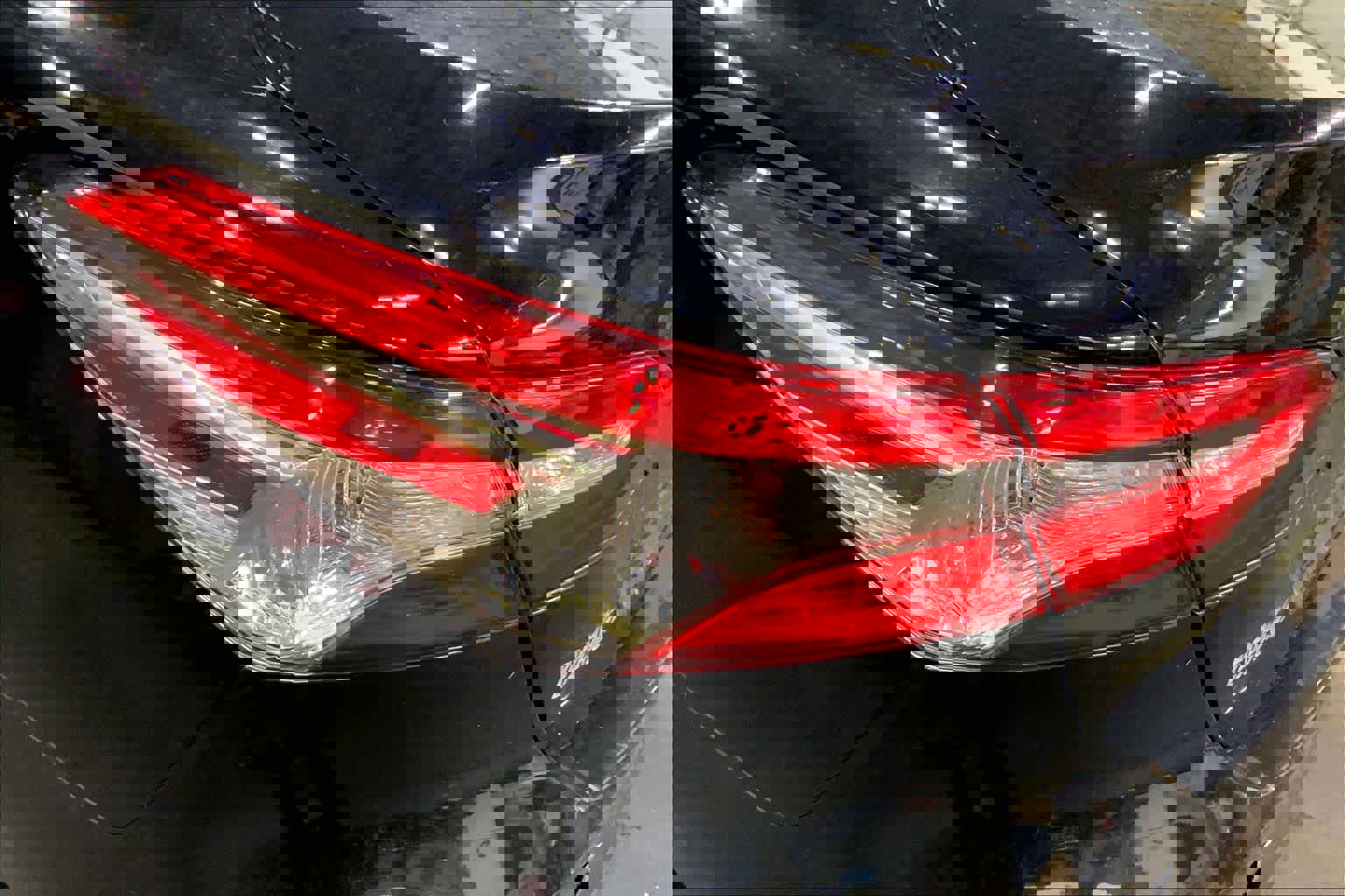 Used 2019 Toyota Camry LE image 28