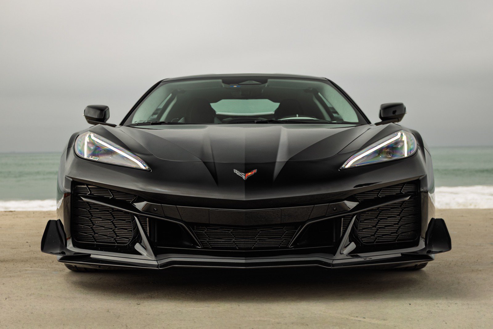 Used 2026 Chevrolet Corvette Z06 RWD image 2