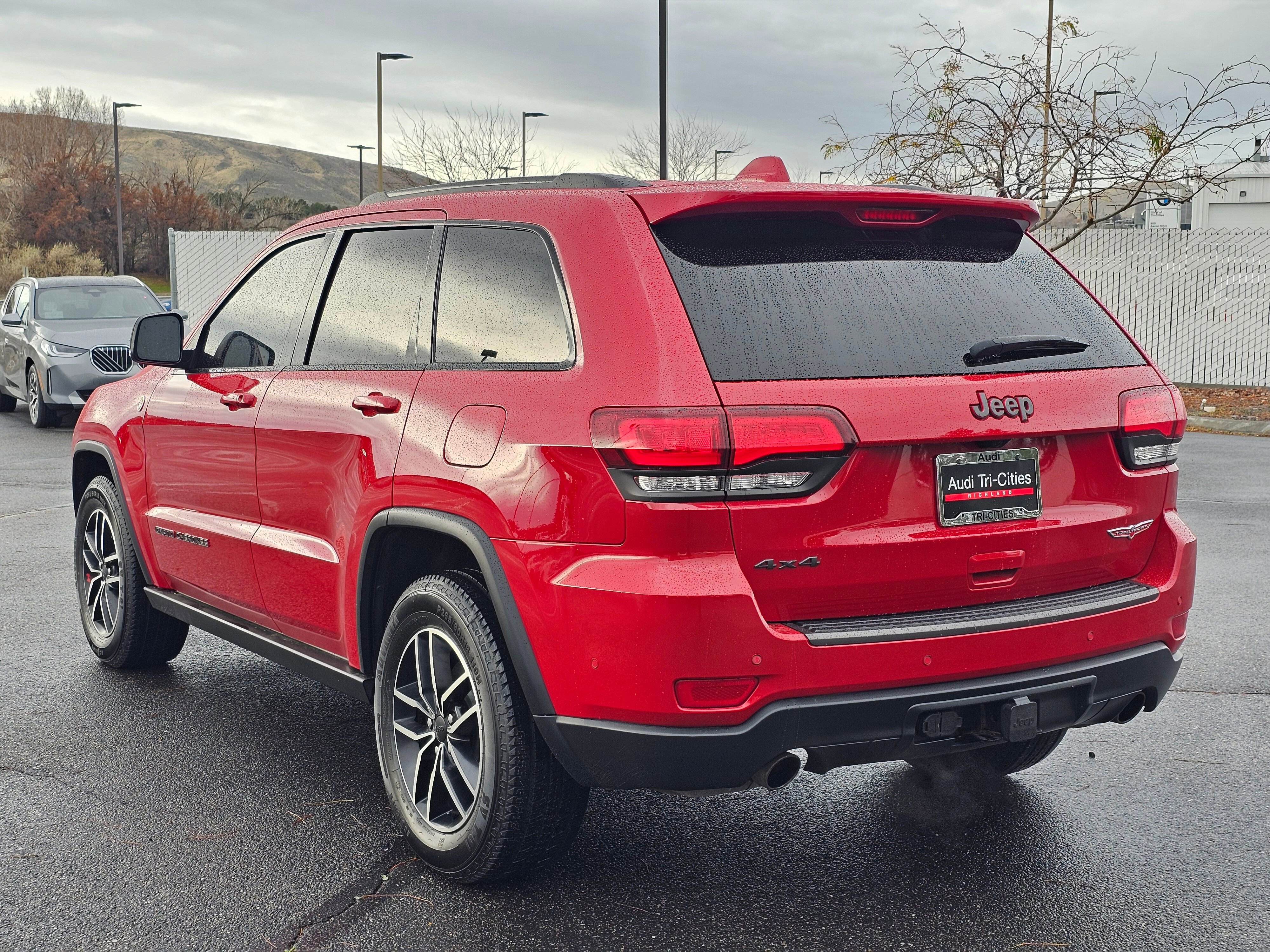 Used 2020 Jeep Grand Cherokee Trailhawk w/ Trailhawk Luxury Group image 4