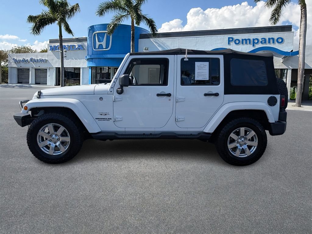 Used 2017 Jeep Wrangler Unlimited Sahara w/ Connectivity Group image 4