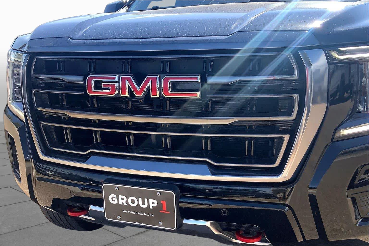 Used 2024 GMC Yukon AT4 w/ AT4 Premium Plus Package AWD/4WD image 30