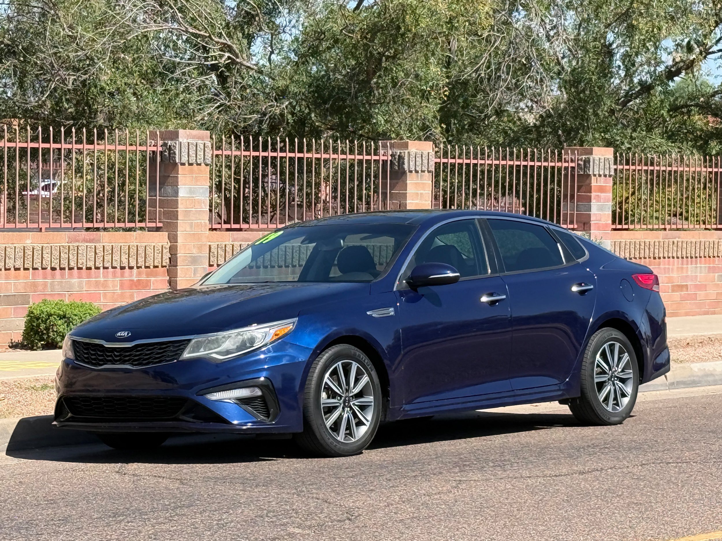 Used 2019 Kia Optima LX w/ LX Premium Package FWD image 1