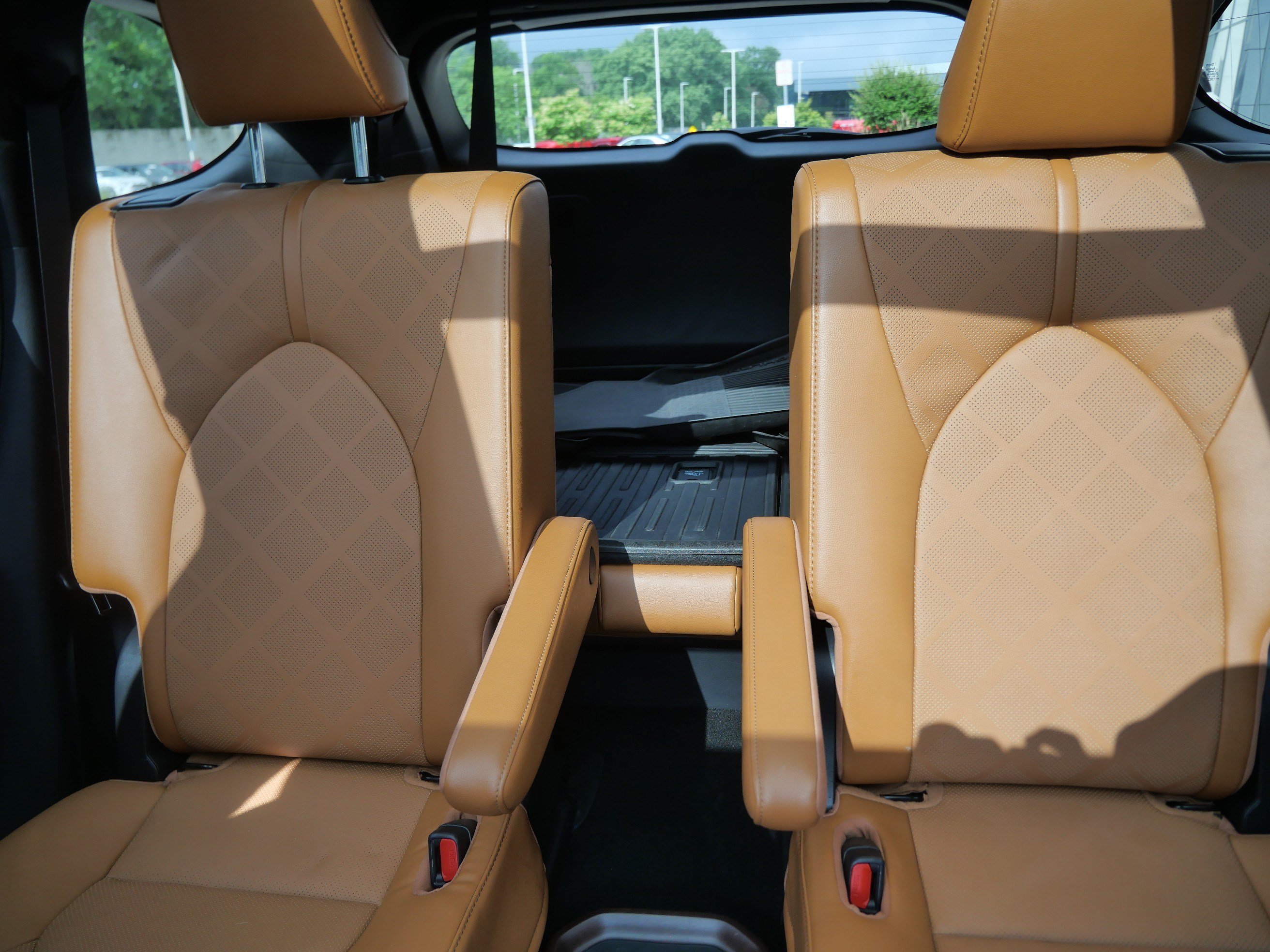 Used 2022 Toyota Highlander Platinum AWD/4WD image 14
