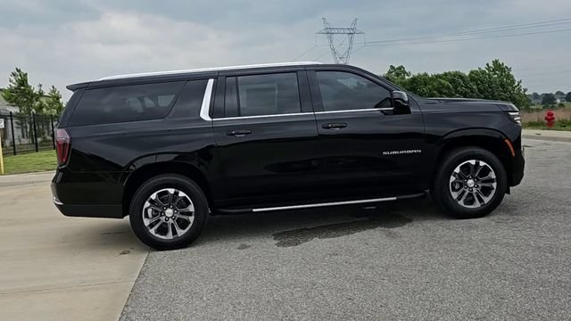New 2026 Chevrolet Suburban LS w/ Max Trailering Package AWD/4WD image 9