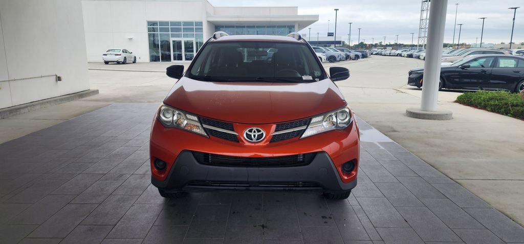Used 2015 Toyota RAV4 LE image 3