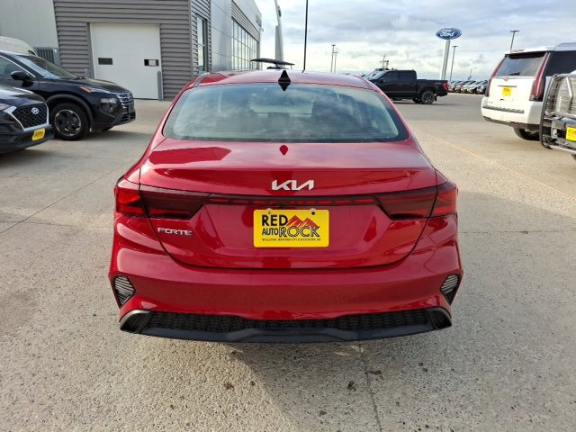 Used 2023 Kia Forte LXS image 5