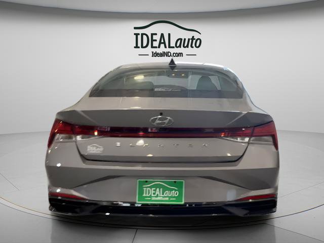 Used 2022 Hyundai Elantra SEL w/ Convenience + Premium Package image 5