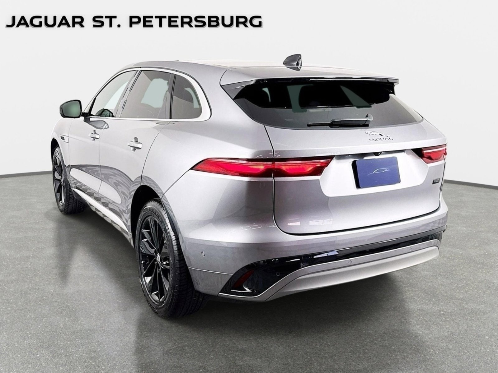 Used 2026 Jaguar F-PACE R-Dynamic S AWD/4WD image 7