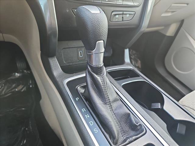 Used 2017 Ford Escape SE FWD image 12