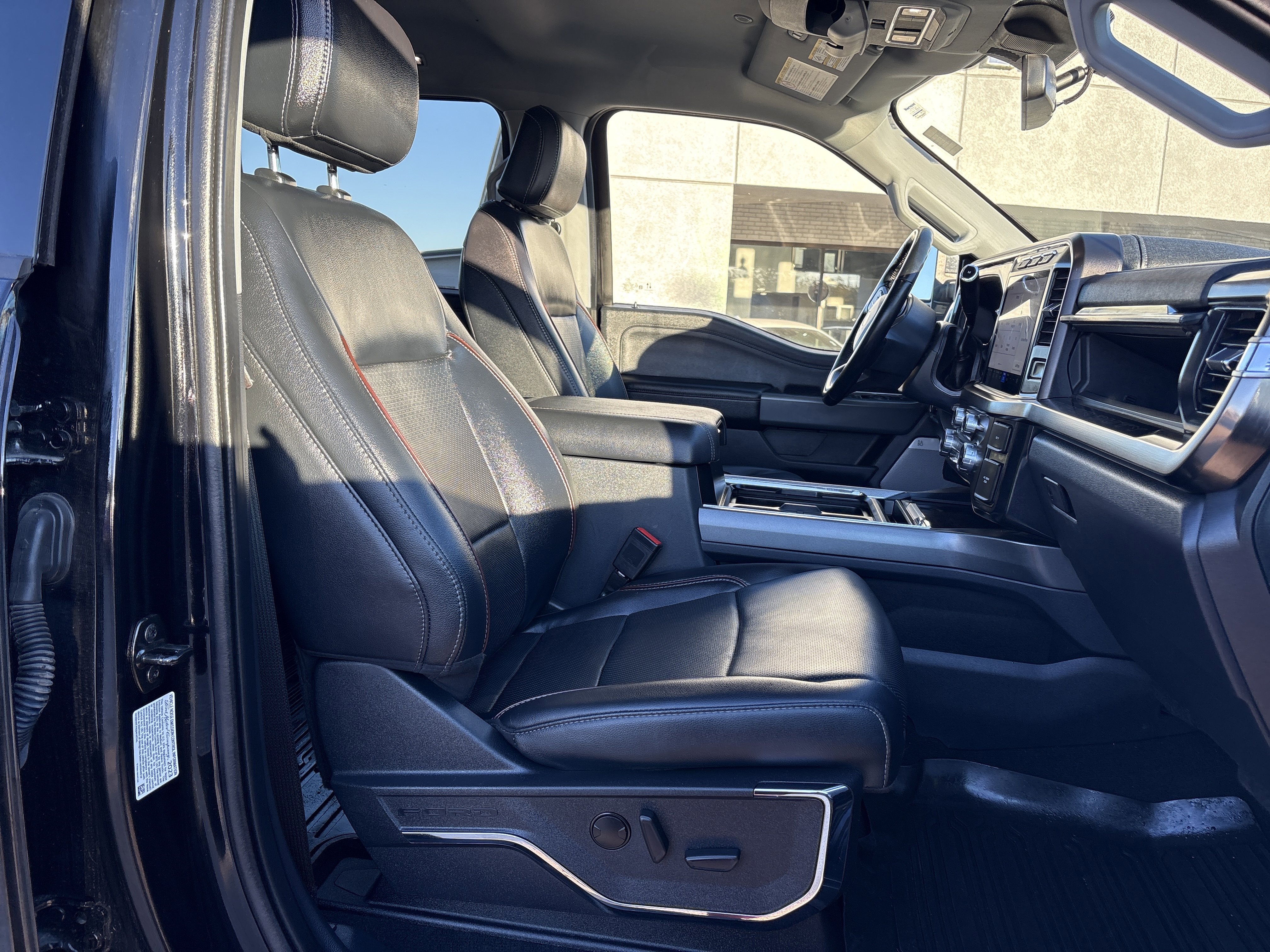 Used 2023 Ford F250 Lariat w/ Tremor Off-Road Package image 11