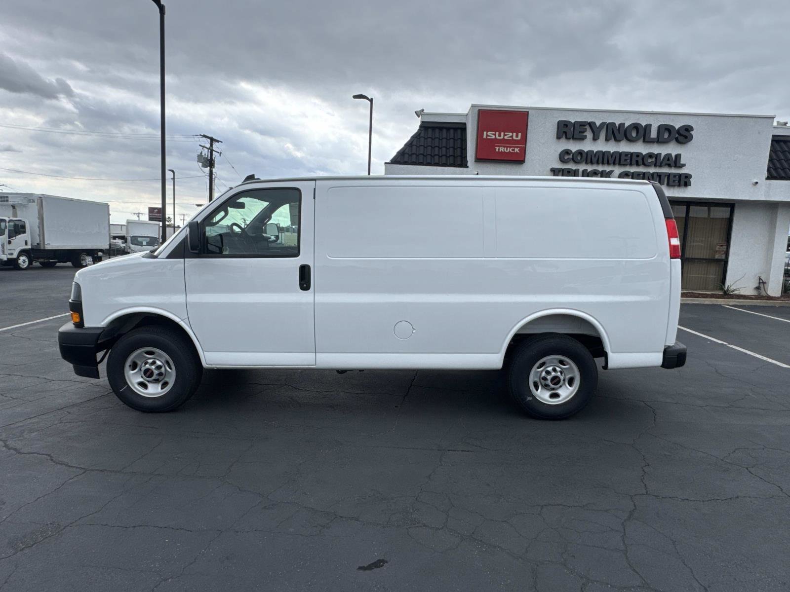 New 2025 GMC Savana 2500 w/ Driver Convenience Package RWD image 8