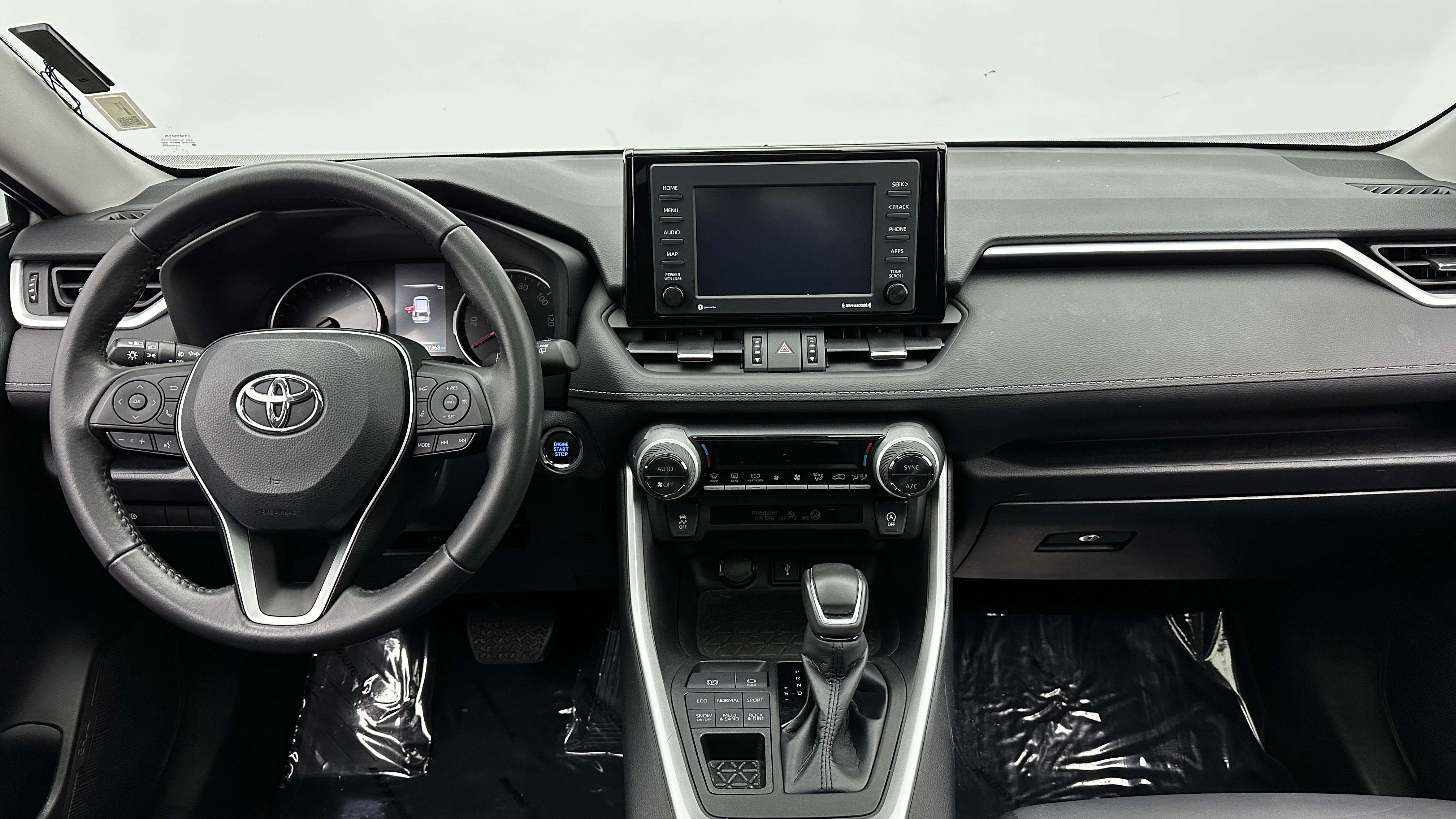 Used 2022 Toyota RAV4 XLE Premium image 29