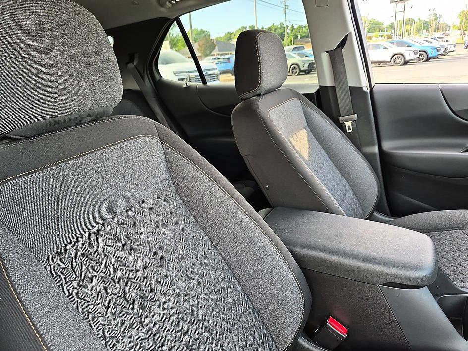 Used 2024 Chevrolet Equinox LT w/ LPO, Floor Liner Package AWD/4WD image 33