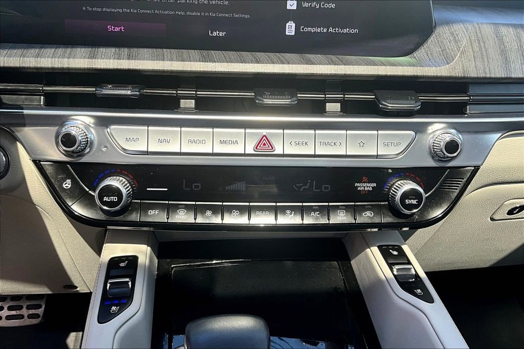 Used 2024 Kia Telluride SX Prestige w/ Towing Package AWD/4WD image 15