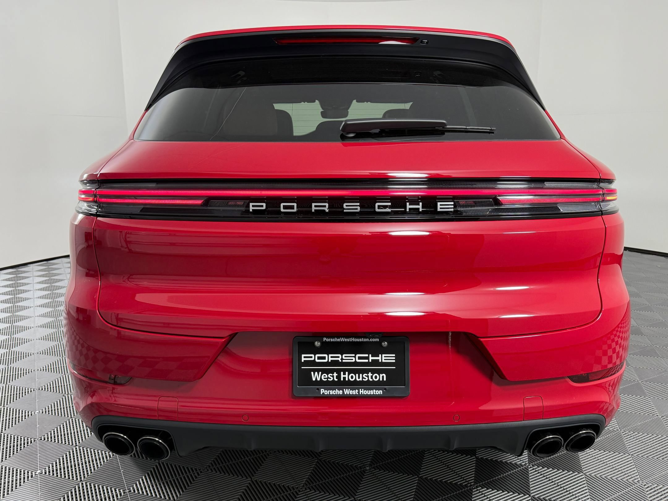 Certified 2026 Porsche Cayenne AWD/4WD image 10